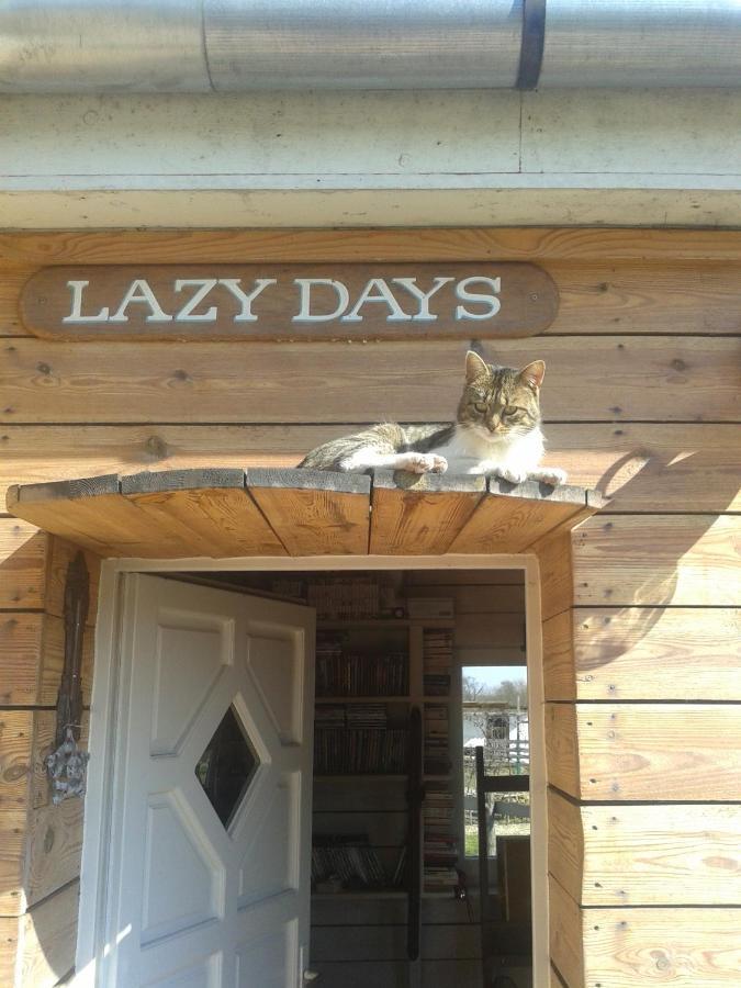 Lazy Days Hotel Debrecen Exterior photo
